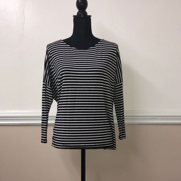 Charlotte Russe Stripe Tee - Picture 1 of 3